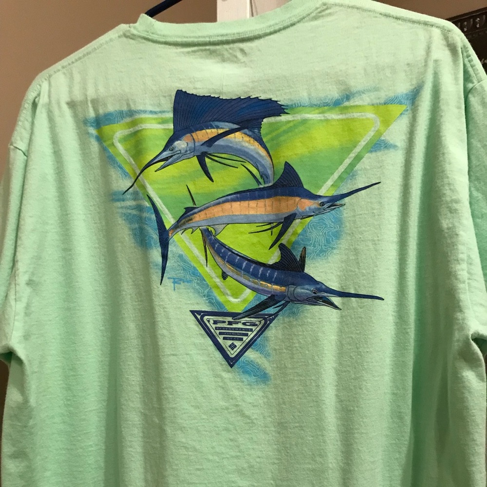 Columbia T-shirt